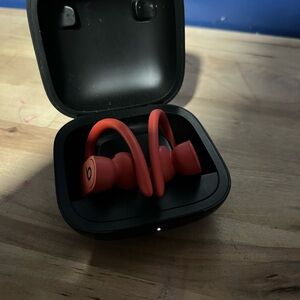 Beats Powerbeats Pro (Red)